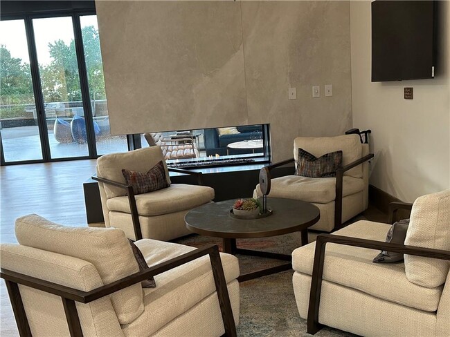 Building Photo - 788 West Marietta St NW