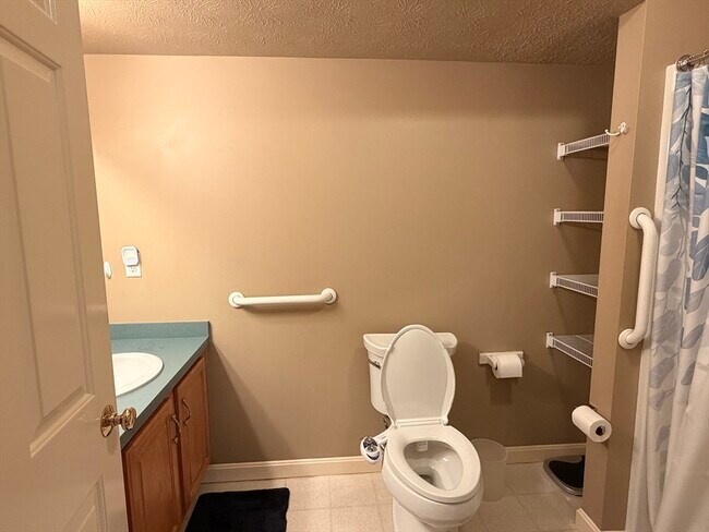 Building Photo - 7 Conant Rd