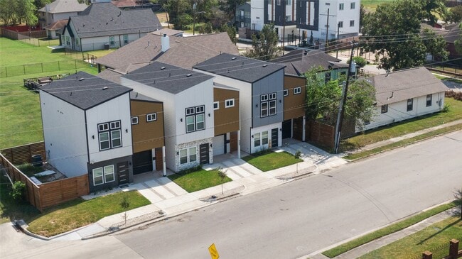 Building Photo - 7089 Tierwester St