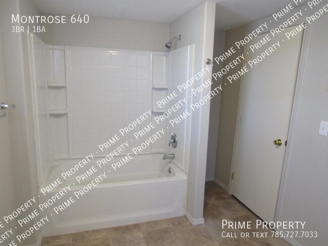 Building Photo - Montrose 640-