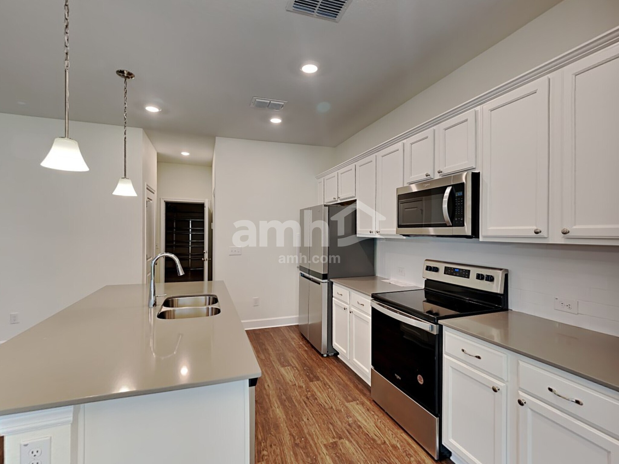 Building Photo - 29558 Cedar Waxwing Dr