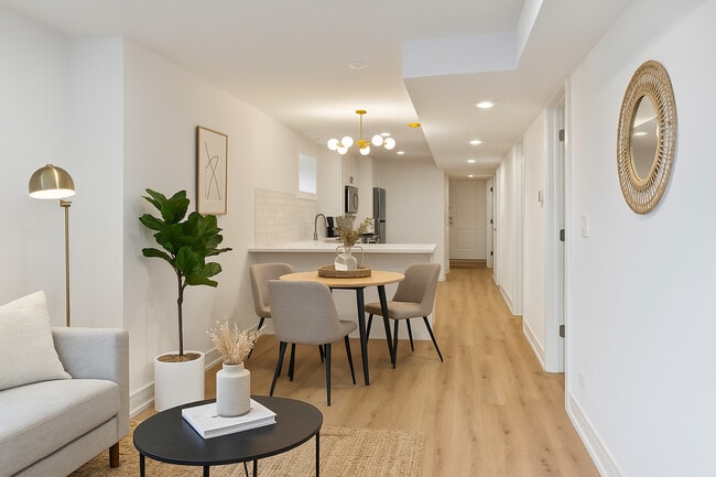 Building Photo - 3605 N Bell Ave