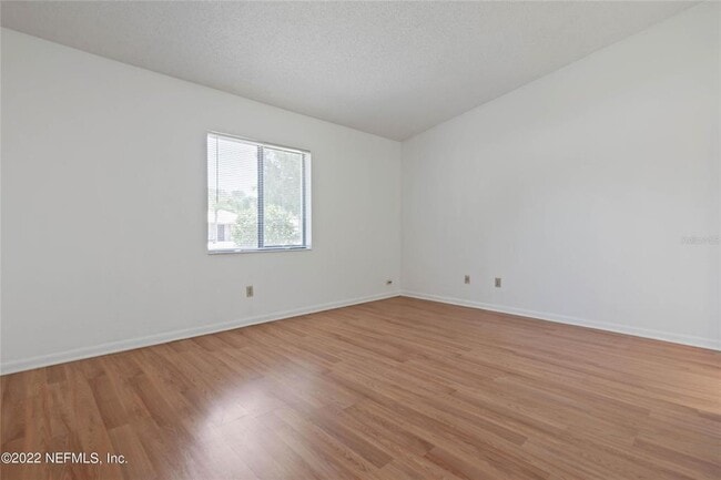 Building Photo - 94 Belvedere Ln