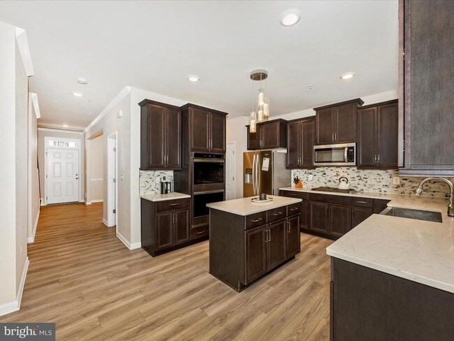 Building Photo - 1704 Evansberry Dr