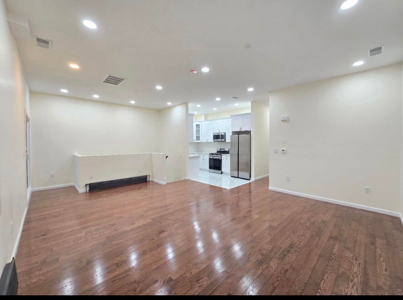Building Photo - 276 Prescott Ave