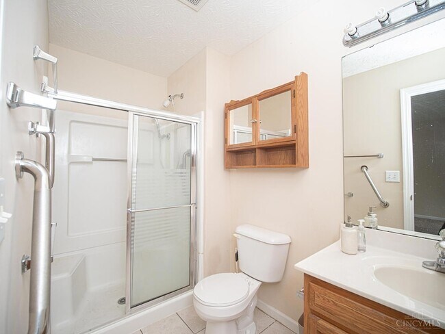 Building Photo - 2515 Ravine St