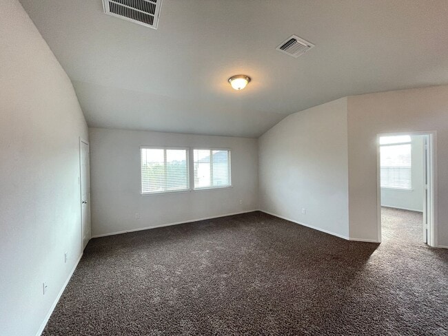 Building Photo - 1816 Cow House Ct