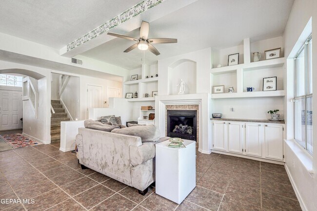 Building Photo - 10904 Duster Dr