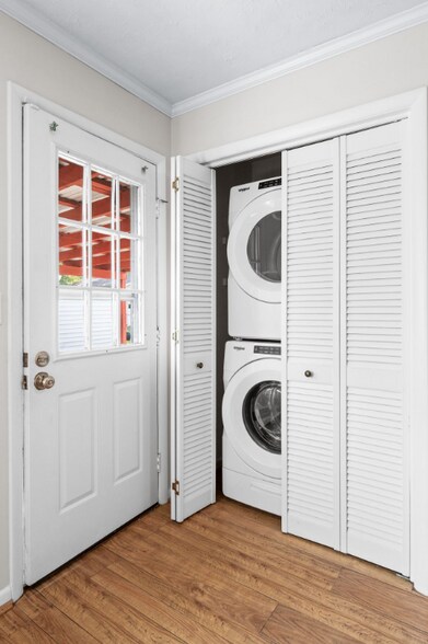 Building Photo - 349 Shirley Rd