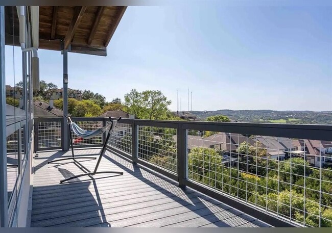 Building Photo - 5924 Lookout Mountain Dr