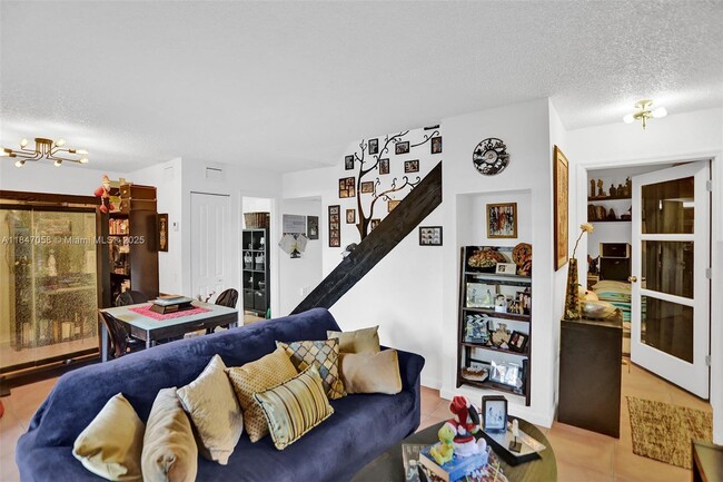 Building Photo - 7064 SW 114th Pl