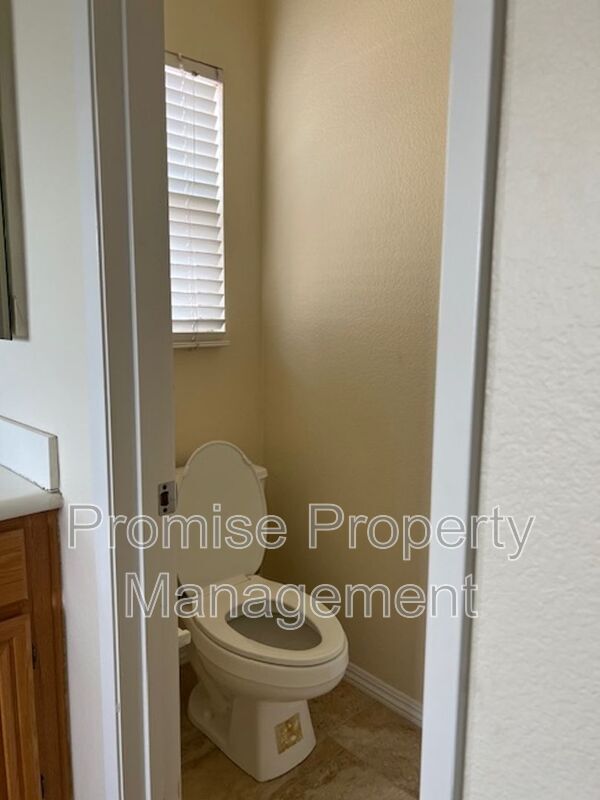 Building Photo - 2305 Bliss Cir