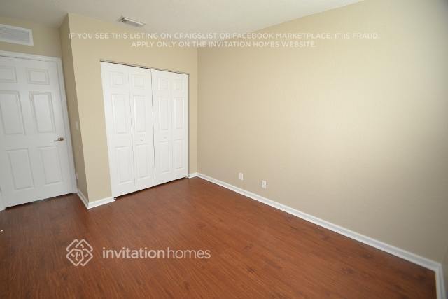 Building Photo - 2781 S Evergreen Cir