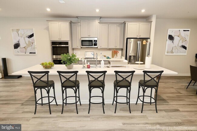 Building Photo - 4619 Olivine Dr