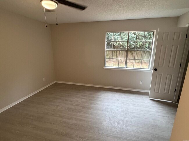 Building Photo - 10002 Stardust Trail