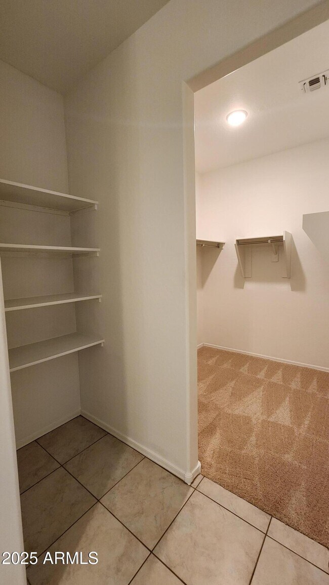 Building Photo - 41932 W Manderas Ln