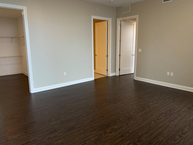 Building Photo - 237 Main Rd