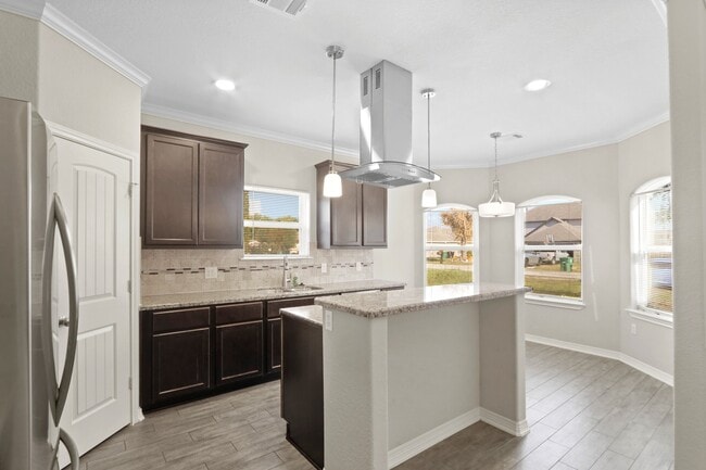 Building Photo - 2803 Vega St