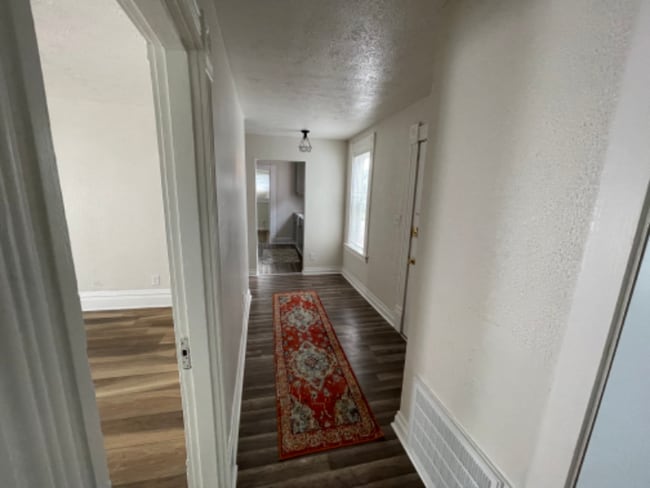 Building Photo - 1145 Jefferson Ave