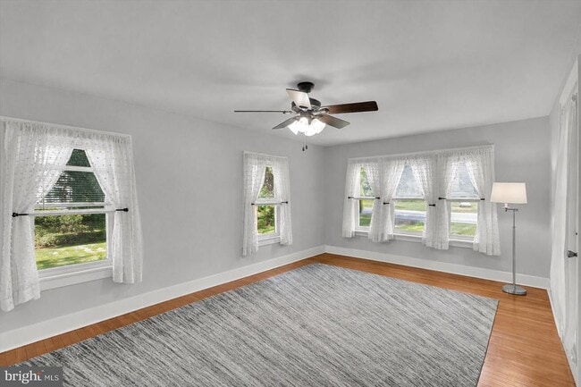 Building Photo - 40 Reeceville Rd