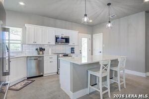 Building Photo - 30652 Oakview Dr