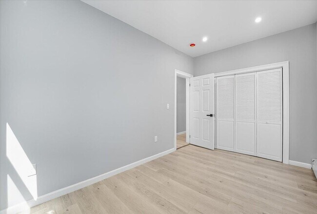 Building Photo - 349 Fulton Ave