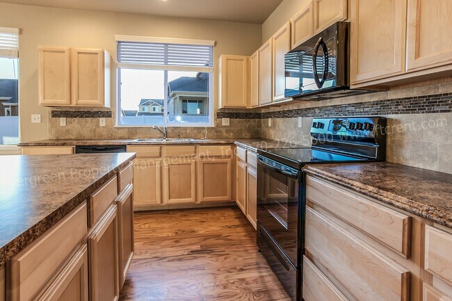 Building Photo - 267 Mount Harvard Ave