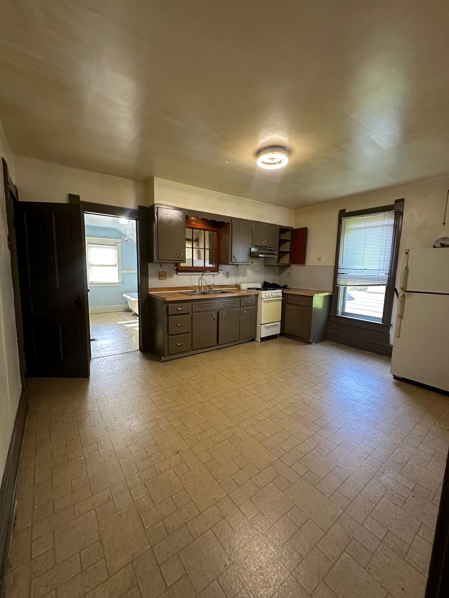 living room - 750 8th St