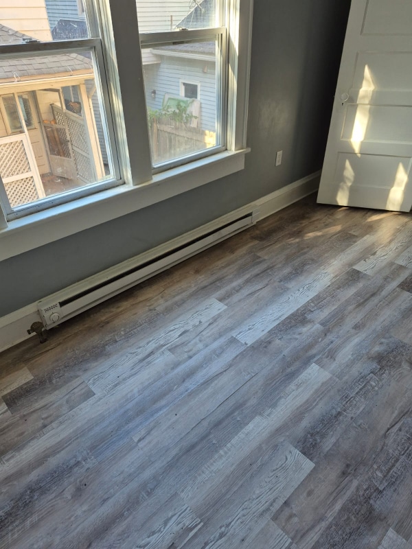 Building Photo - 904 Ash St