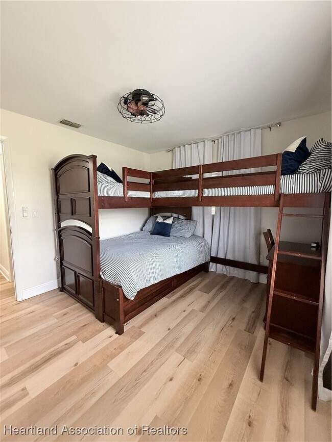 Building Photo - 185 Autumn Ave