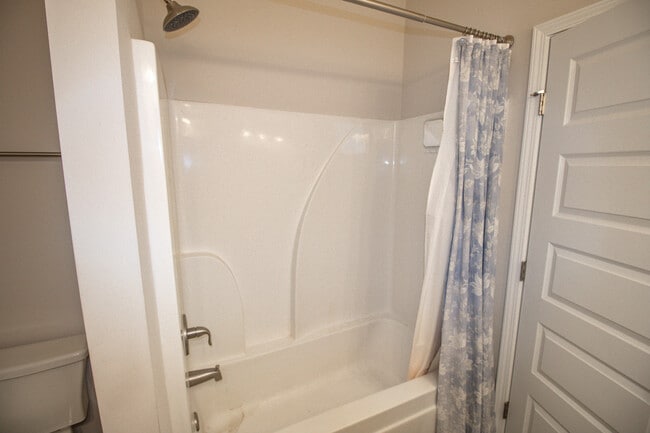 Building Photo - 603 N Kevin Ct