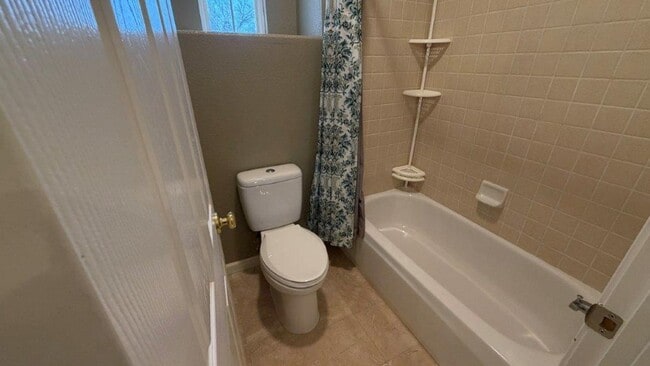 Building Photo - Concord! Beautiful Crystal Ranch home, 5 bedroom 3.5 baths, 3200 sq ft.