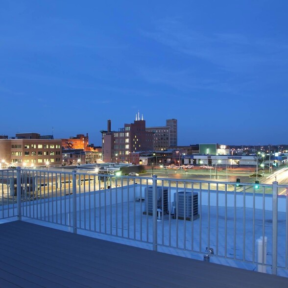 ROOFTOP DECK - Willington Lofts