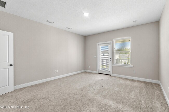 Building Photo - 131 Vly Fls Wy