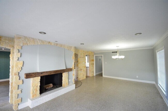 Building Photo - 9103 Braeburn Valley Dr