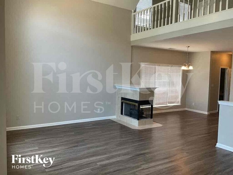 Building Photo - 4563 Park Ridge Pkwy