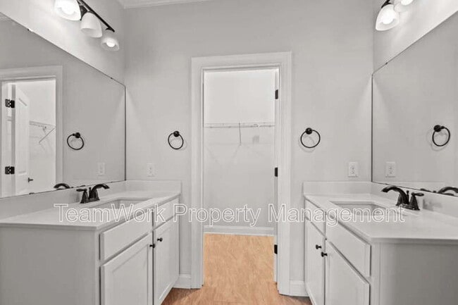 Building Photo - 123 Whaler Ave