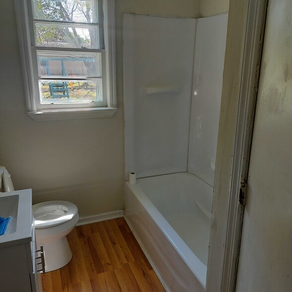 Bathroom - 404 Madeline Dr