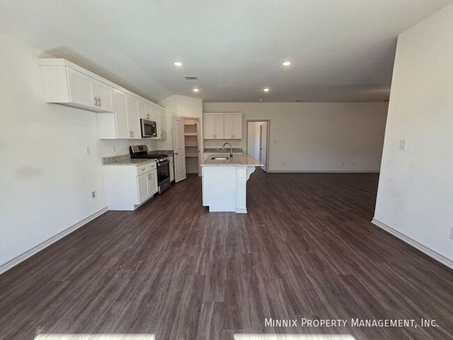 Building Photo - 6009 Kauffman Dr