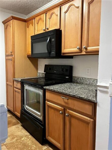 Building Photo - 4581 W McNab Rd