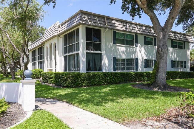 Building Photo - 1707 Southwood St