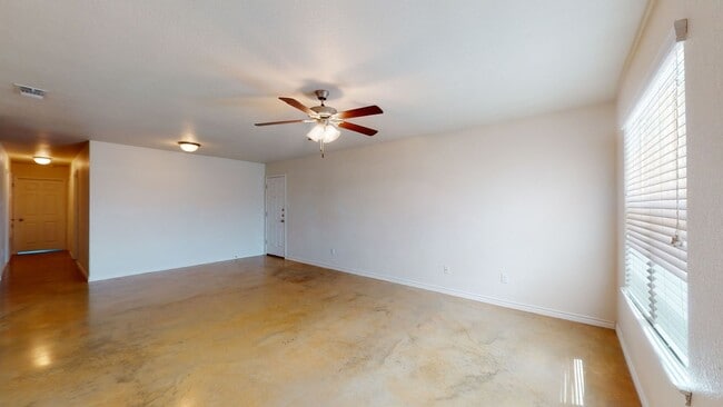 Building Photo - 2 WEEKS FREE !!!! GORGEOUS DUPLEX IN COPPE...