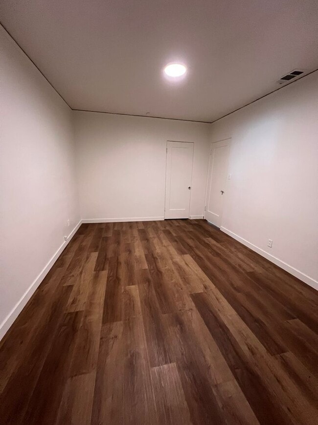 Building Photo - 2016 17 Street - Modern Midtown Gem | 2BR/...