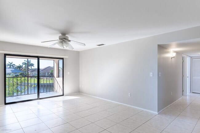 Building Photo - WATERFRONT- 2-BEDROOMS, 2-BATH- PUNTA GORD...