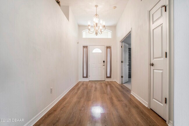 Building Photo - 6115 Sabal Point Cir