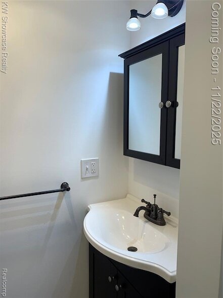 Building Photo - 462 Algene St