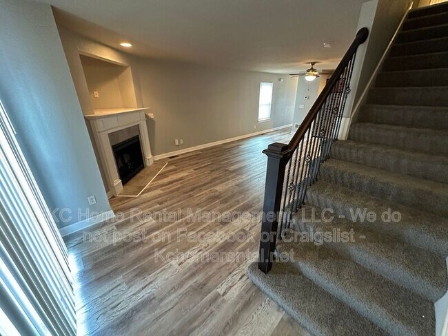 Building Photo - 10536 Kane Dr