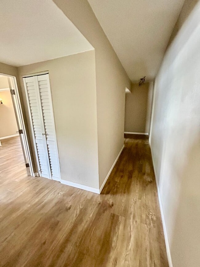Building Photo - 4 Bedroom 3 bath Home In Rolando Village