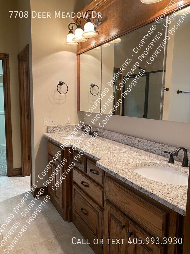 Building Photo - 7708 Deer Meadow Dr