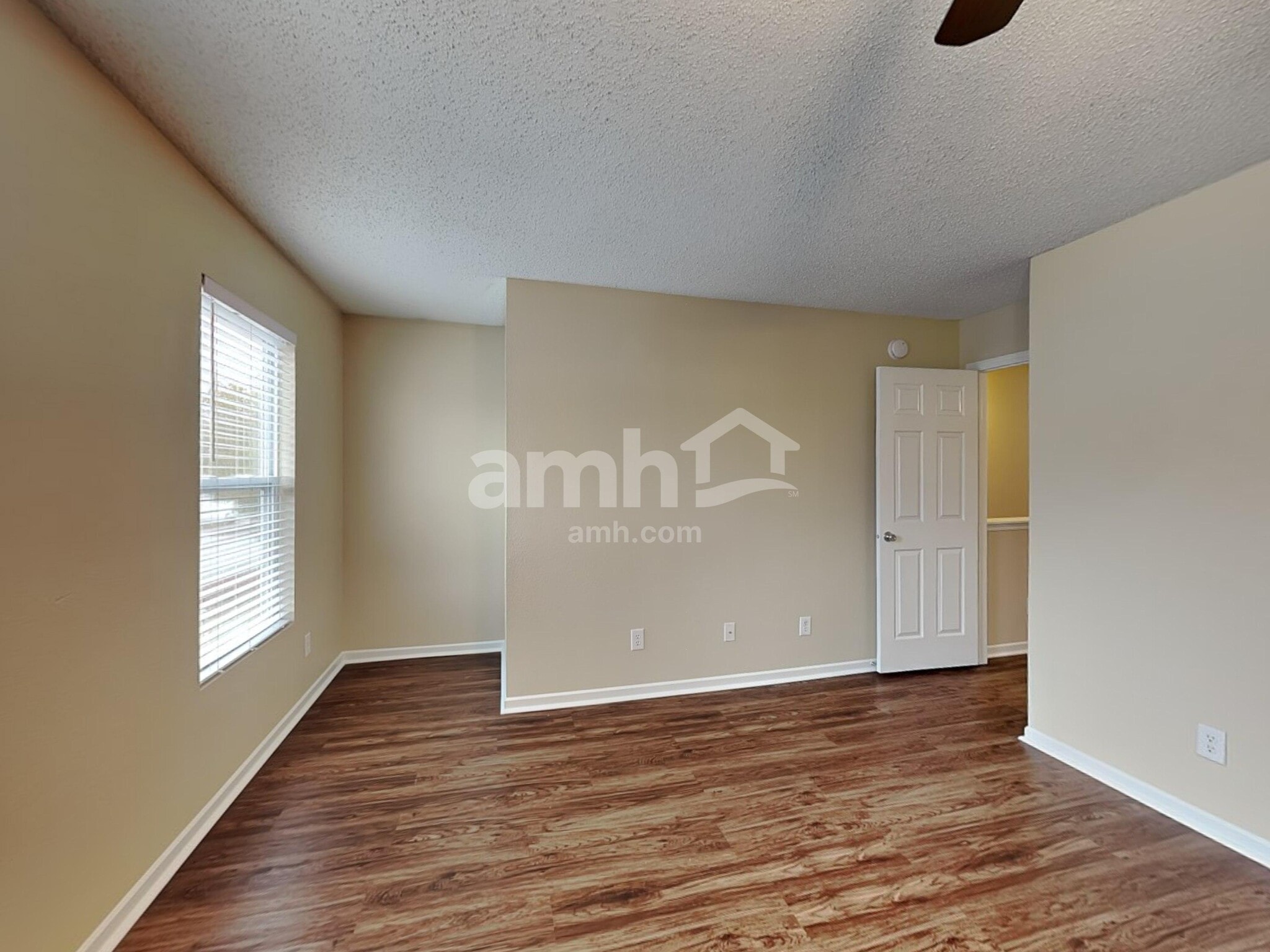 Building Photo - 12671 Republic Dr